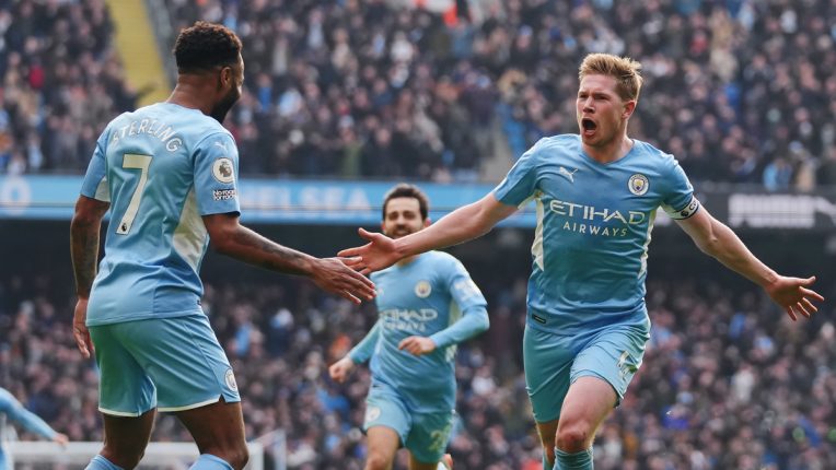 Kevin De Bruyne's goal against his former club Chelsea sent Man City 11 points clear.