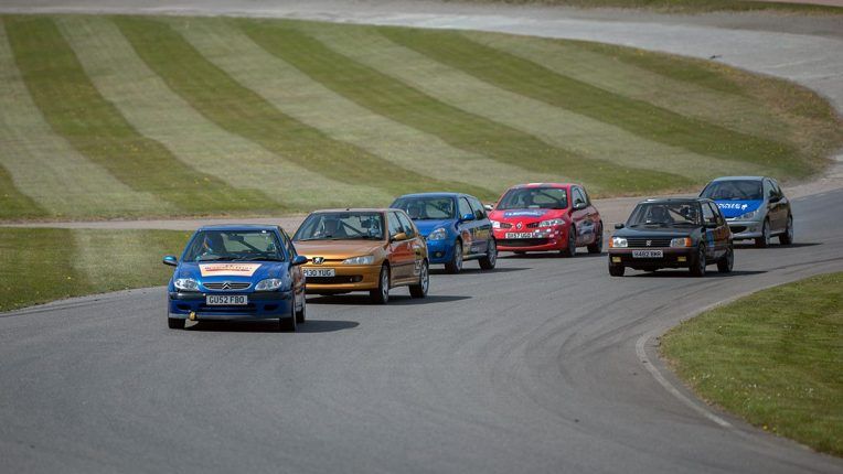 French hot-hatch race